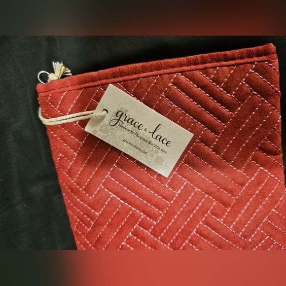 Grace and lace portable jewelery organizer - Picture 2 of 6